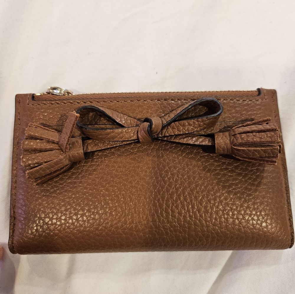 ♠️kate spade♠️ Hayes Leather Small Bi-Fold Wallet